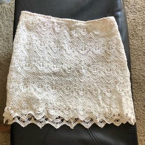 Scallop lace skirt